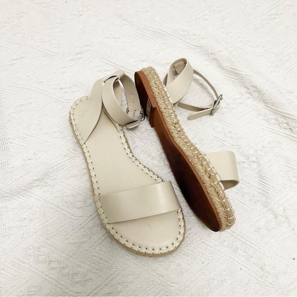 Abercrombie & fitch White Sandals - Picture 2 of 4